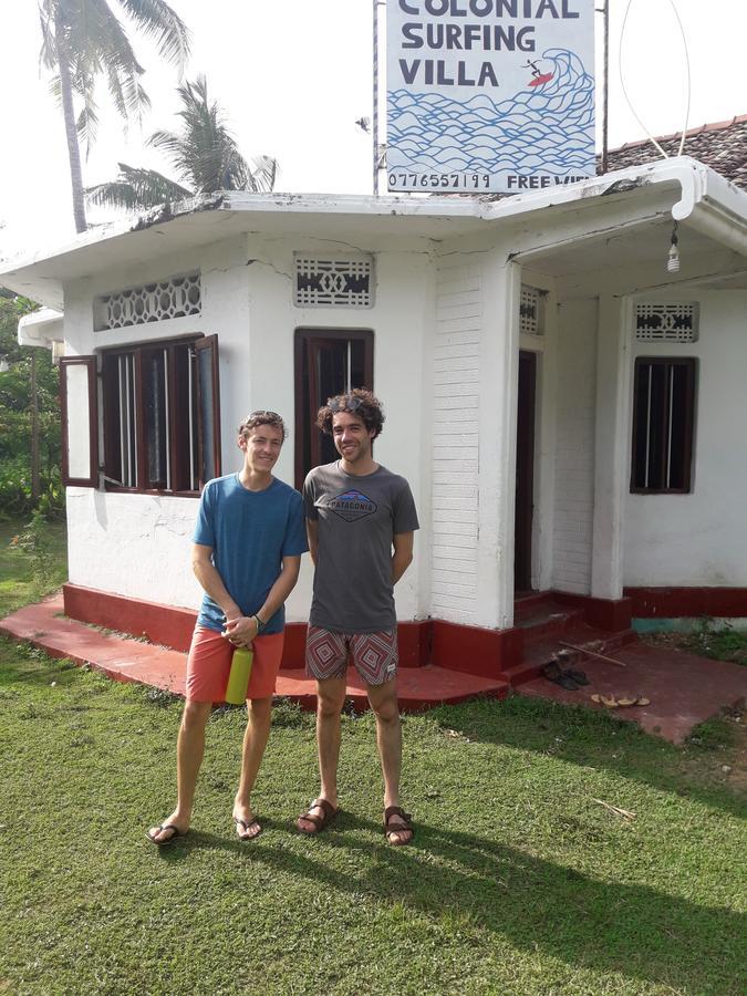 Colonial Surfing Villa Hostel & Home Stay Midigama East Exterior foto